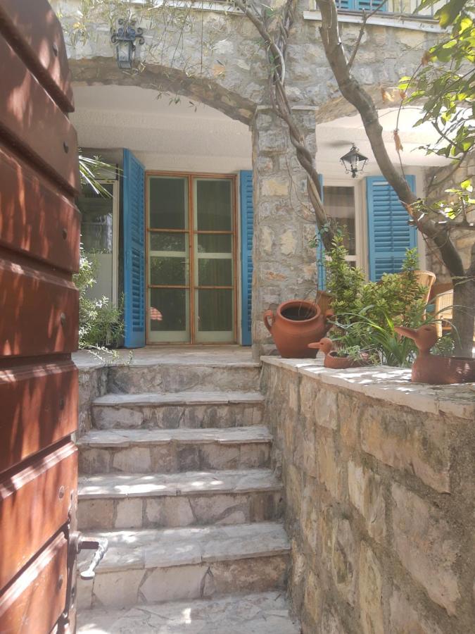 בודווה Sea-Side Old Stone Villa With A Private Garden מראה חיצוני תמונה