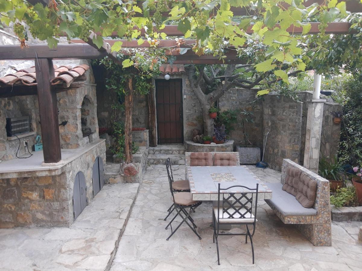 בודווה Sea-Side Old Stone Villa With A Private Garden מראה חיצוני תמונה