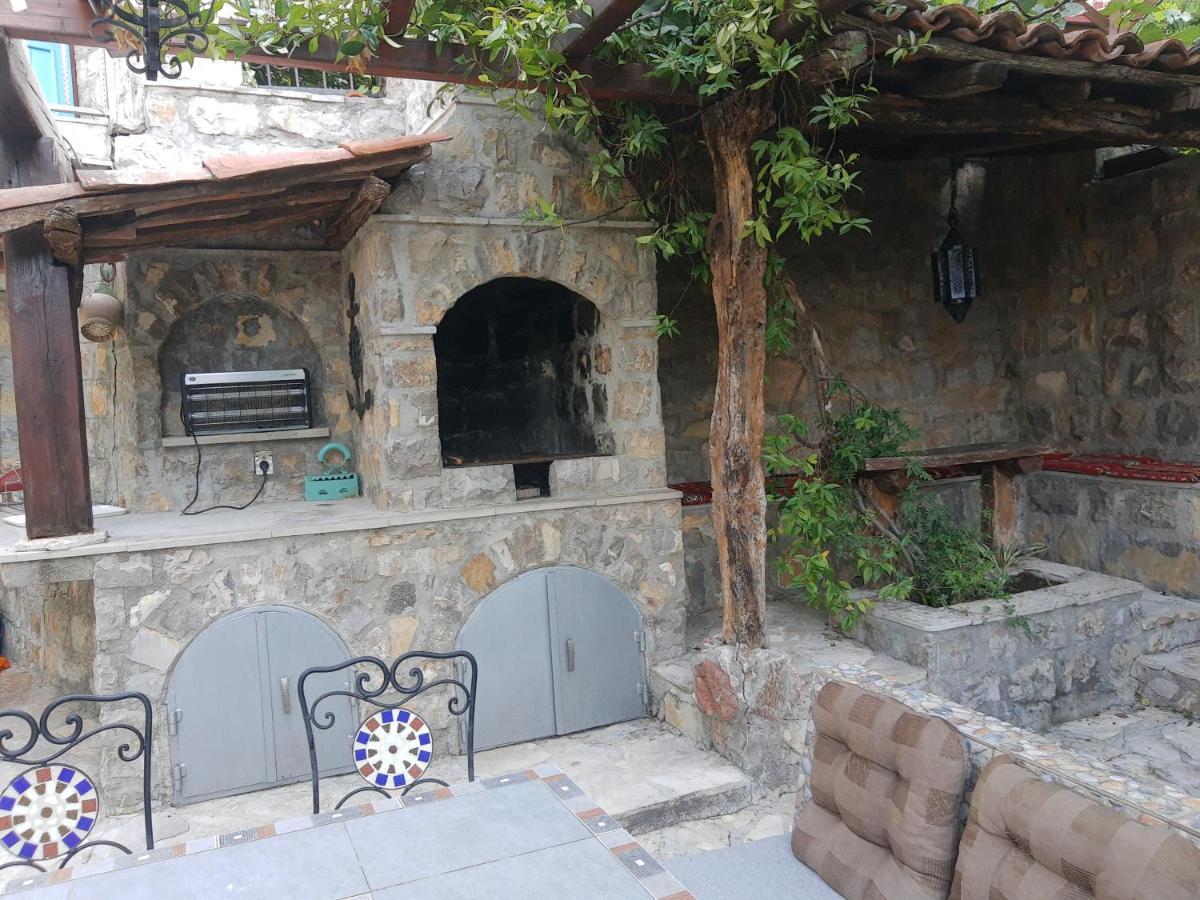 בודווה Sea-Side Old Stone Villa With A Private Garden מראה חיצוני תמונה