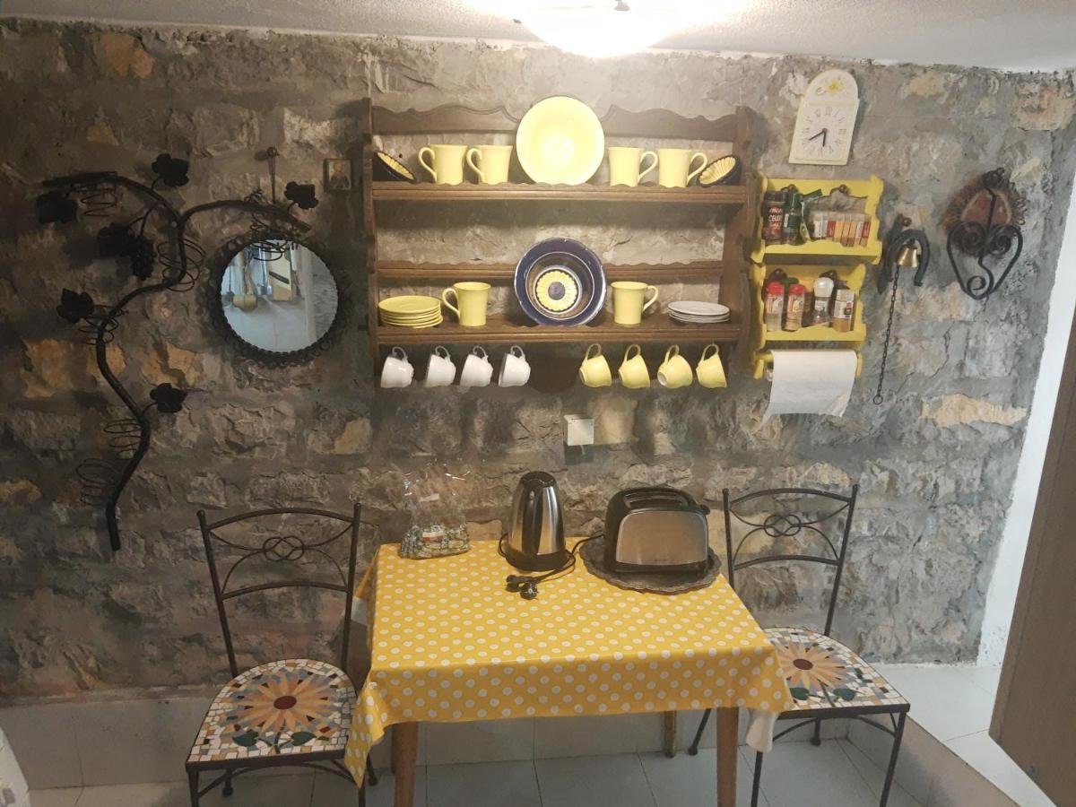 בודווה Sea-Side Old Stone Villa With A Private Garden מראה חיצוני תמונה