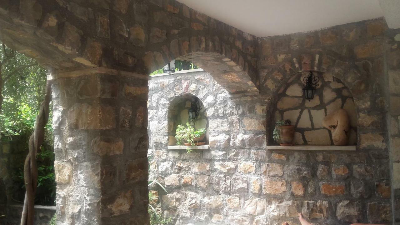 בודווה Sea-Side Old Stone Villa With A Private Garden מראה חיצוני תמונה
